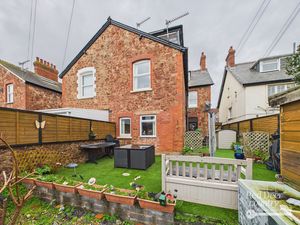 Rear- click for photo gallery